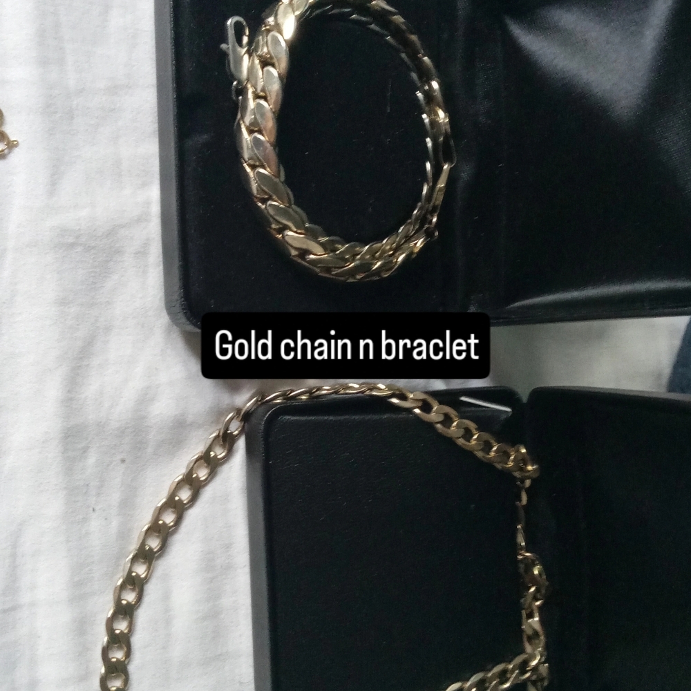 Gold Chain and Bracelet Set